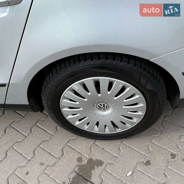 Седан Volkswagen Passat 2009 в Виннице