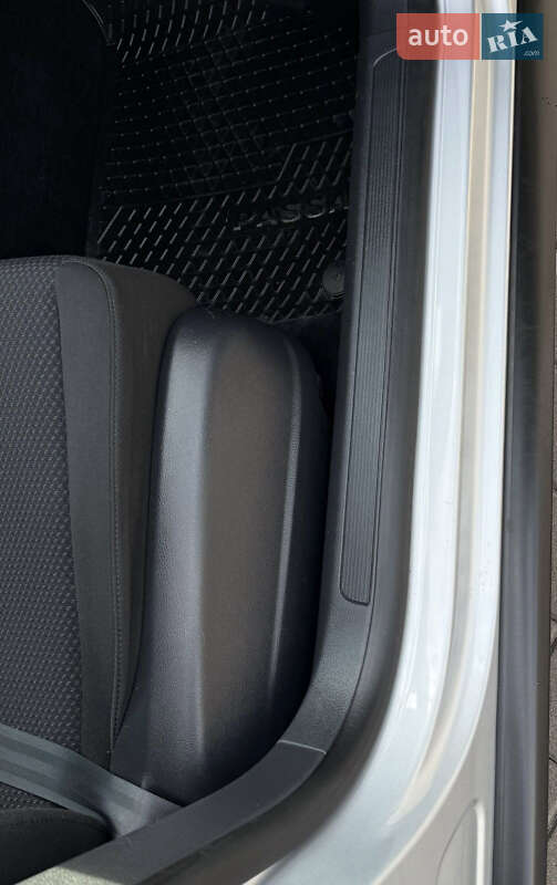 Седан Volkswagen Passat 2009 в Виннице