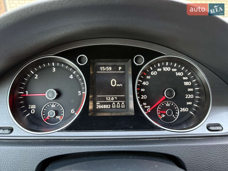 Універсал Volkswagen Passat 2014 в Джулинці