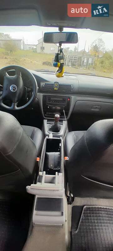 Универсал Volkswagen Passat 2000 в Горохове