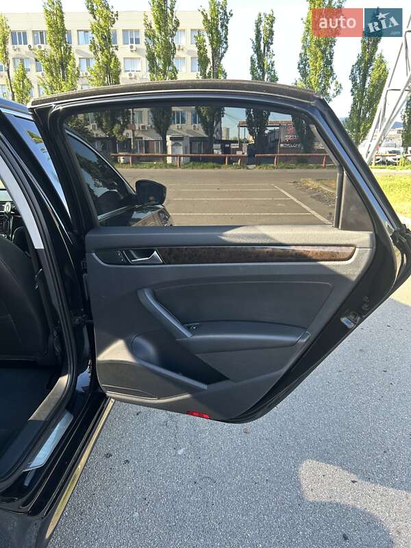 Седан Volkswagen Passat 2013 в Киеве фото 18 Седан Volkswagen Passat 2013 в Киеве