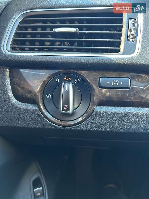 Седан Volkswagen Passat 2013 в Киеве фото 29 Седан Volkswagen Passat 2013 в Киеве