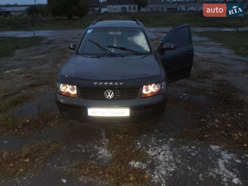 Универсал Volkswagen Passat 2000 в Горохове