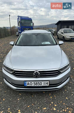 Універсал Volkswagen Passat 2015 в Хусті