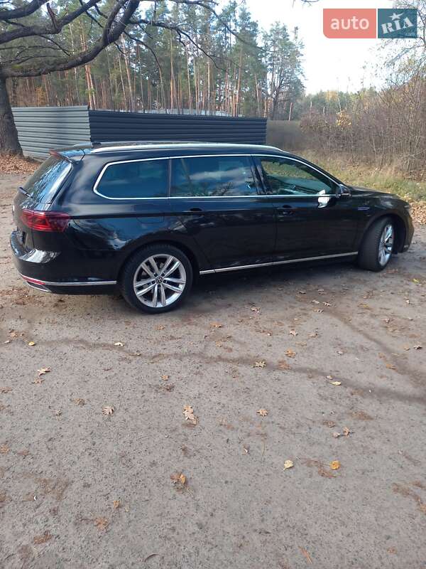 Универсал Volkswagen Passat 2021 в Черкассах