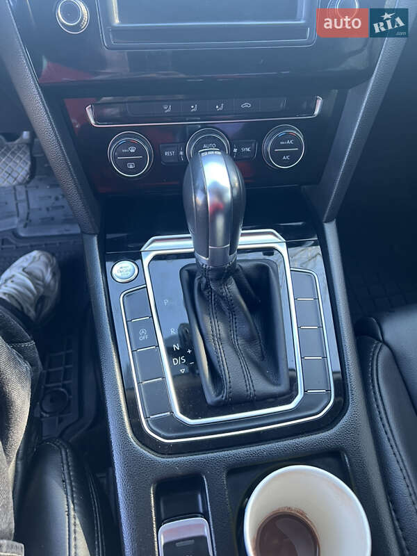 Седан Volkswagen Passat 2016 в Виннице фото 18 Седан Volkswagen Passat 2016 в Виннице