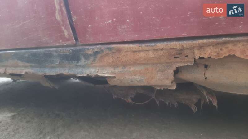 Седан Volkswagen Passat 1991 в Вижнице