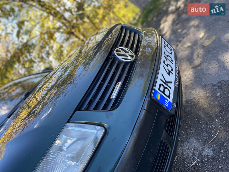 Седан Volkswagen Passat 1999 в Бориславе