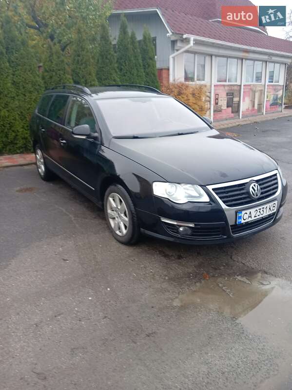 Универсал Volkswagen Passat 2010 в Лысянке