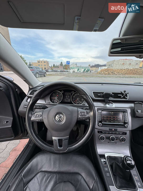 Универсал Volkswagen Passat 2014 в Ужгороде