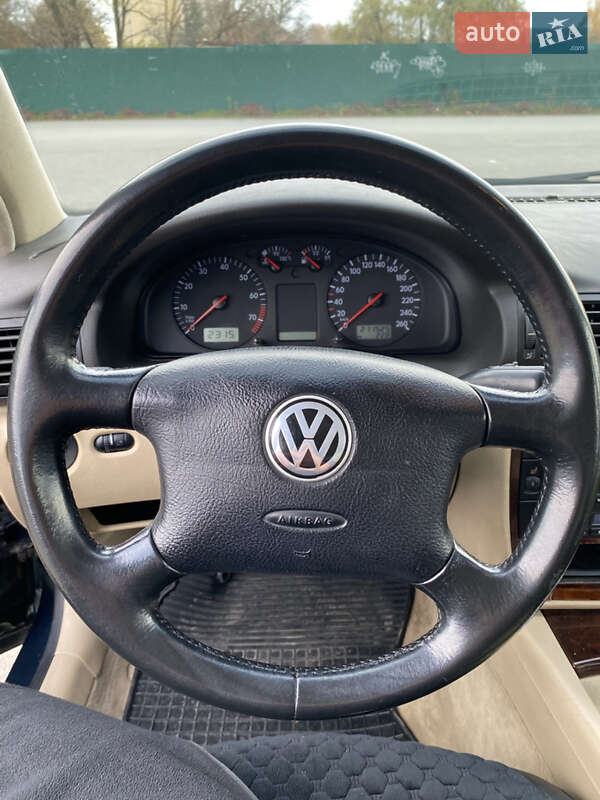 Седан Volkswagen Passat 1998 в Ивано-Франковске