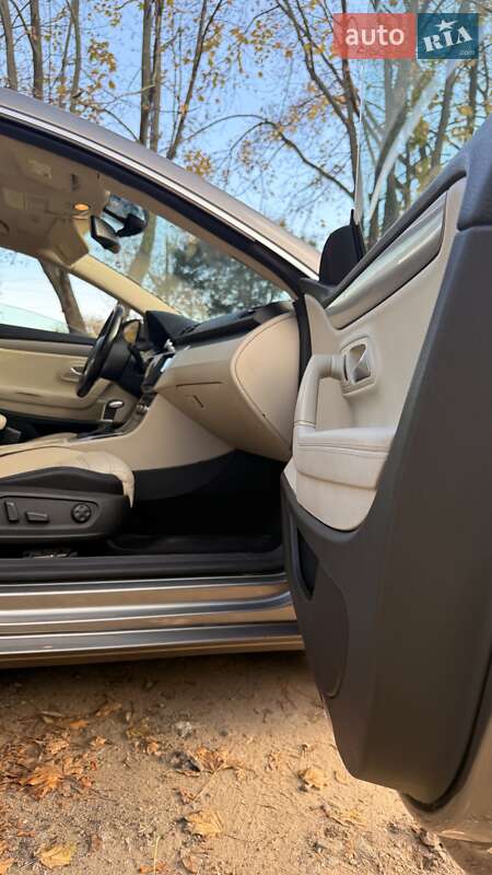 Седан Volkswagen Passat 2009 в Одессе