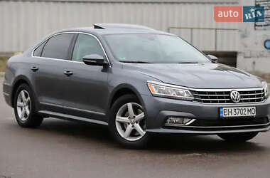 Седан Volkswagen Passat 2017 в Ивано-Франковске