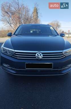Универсал Volkswagen Passat 2016 в Казатине