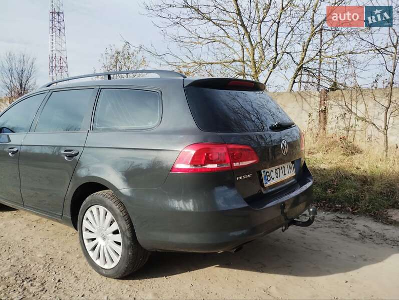 Универсал Volkswagen Passat 2011 в Львове