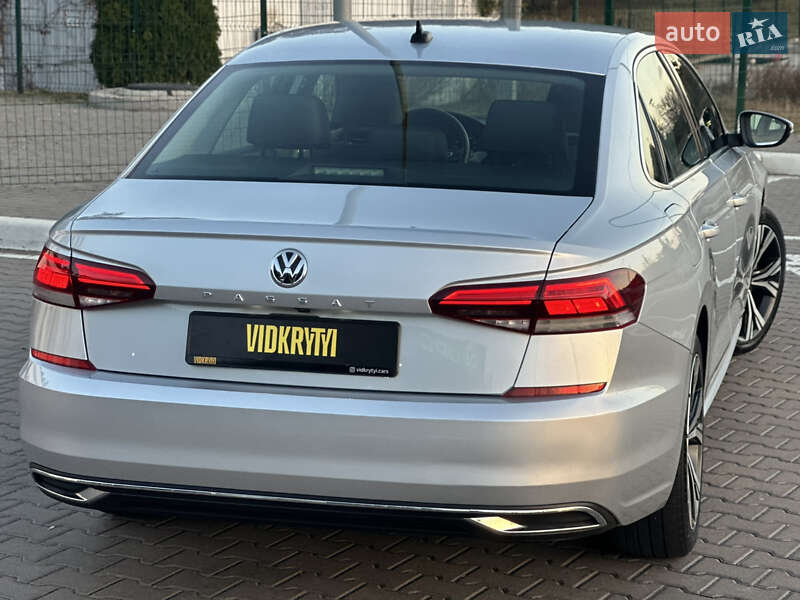 Седан Volkswagen Passat 2021 в Киеве
