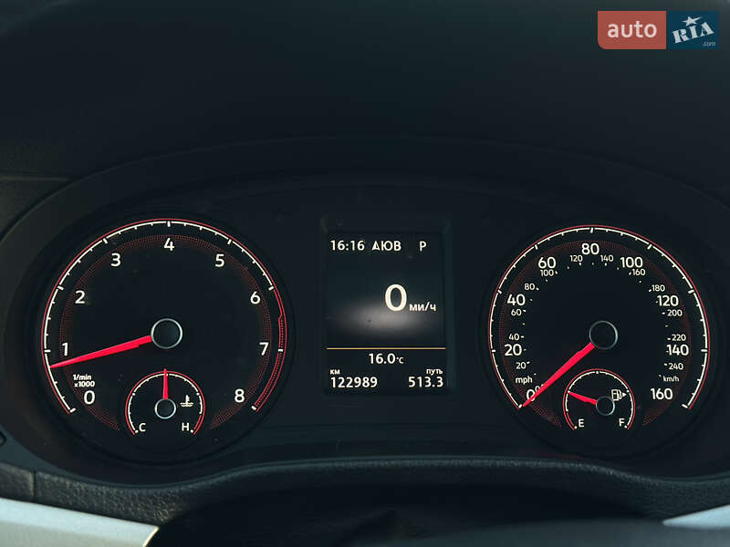 Седан Volkswagen Passat 2021 в Киеве