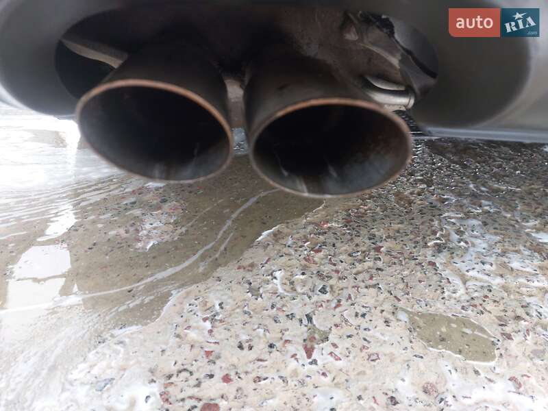 Универсал Volkswagen Passat 2010 в Дрогобыче