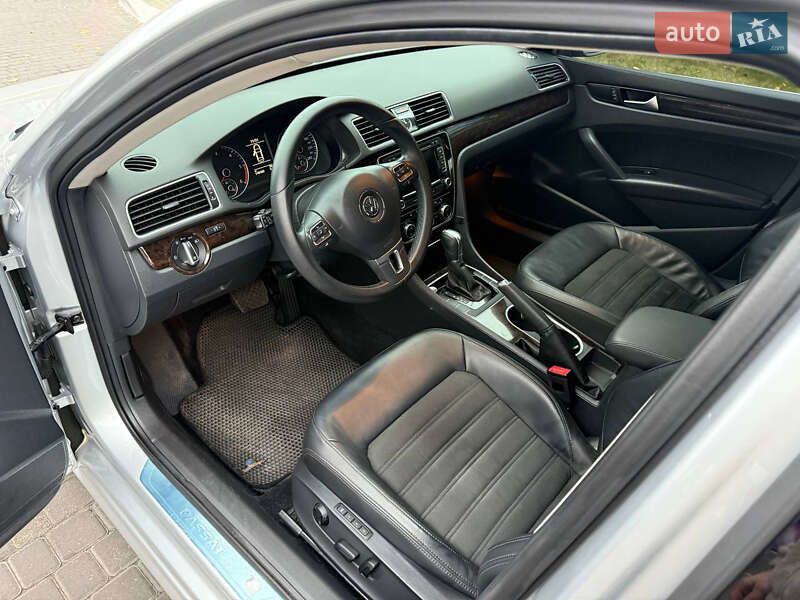 Седан Volkswagen Passat 2014 в Одесі фото 20 Седан Volkswagen Passat 2014 в Одесі