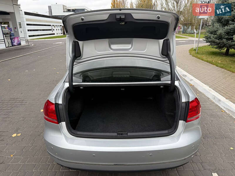 Седан Volkswagen Passat 2014 в Одесі фото 37 Седан Volkswagen Passat 2014 в Одесі