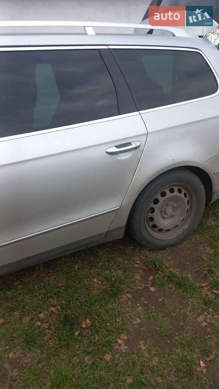 Универсал Volkswagen Passat 2009 в Житомире