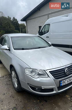Седан Volkswagen Passat 2006 в Трускавці