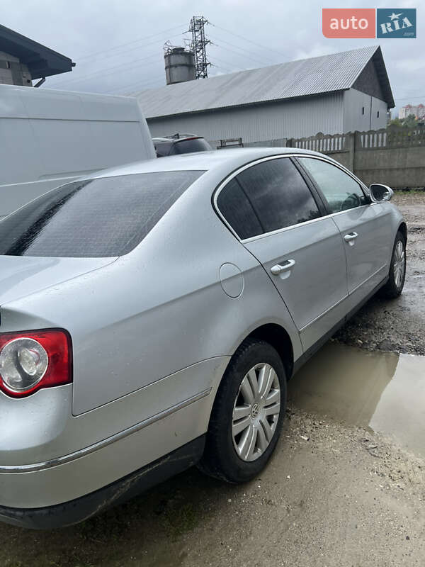 Седан Volkswagen Passat 2006 в Трускавце