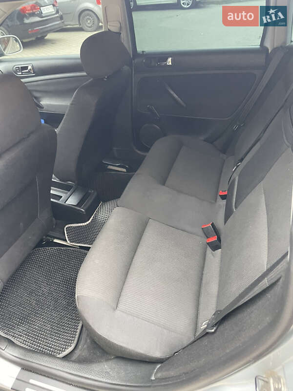 Універсал Volkswagen Passat 2002 в Львові фото 21 Універсал Volkswagen Passat 2002 в Львові