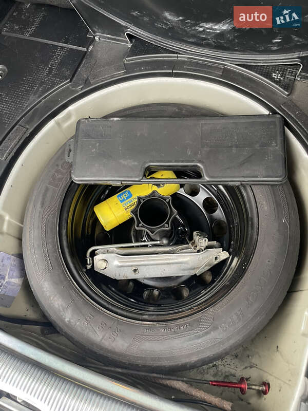 Універсал Volkswagen Passat 2002 в Львові фото 28 Універсал Volkswagen Passat 2002 в Львові