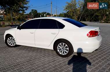 Седан Volkswagen Passat 2014 в Кропивницькому