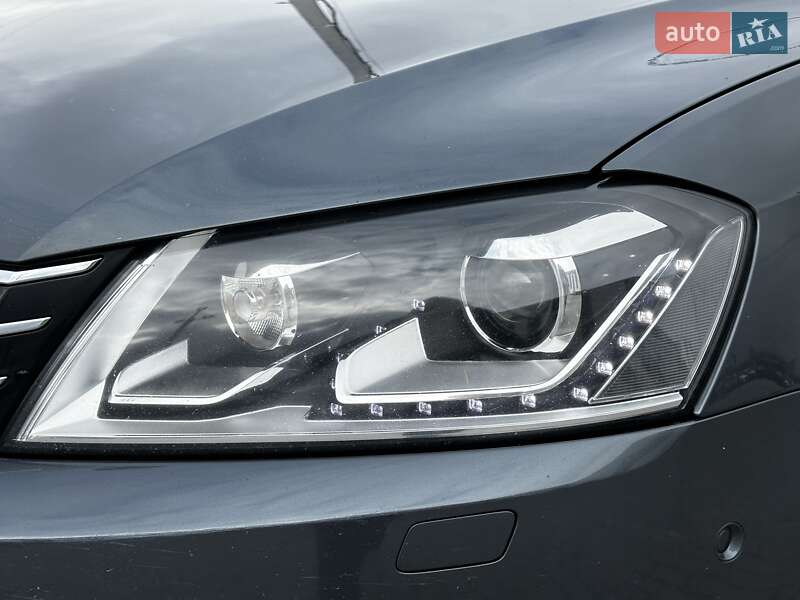 Седан Volkswagen Passat 2014 в Львове