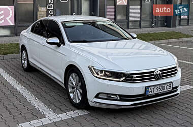 Седан Volkswagen Passat 2017 в Івано-Франківську