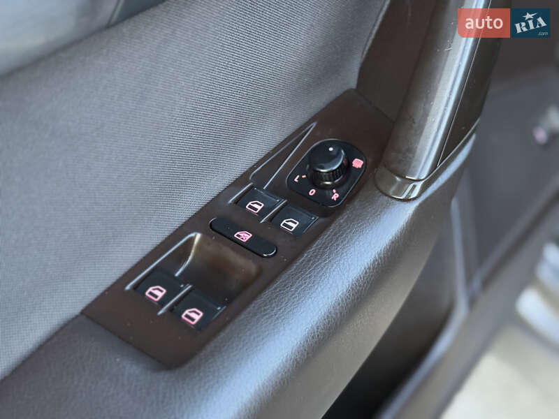 Седан Volkswagen Passat 2011 в Межгорье фото 46 Седан Volkswagen Passat 2011 в Межгорье