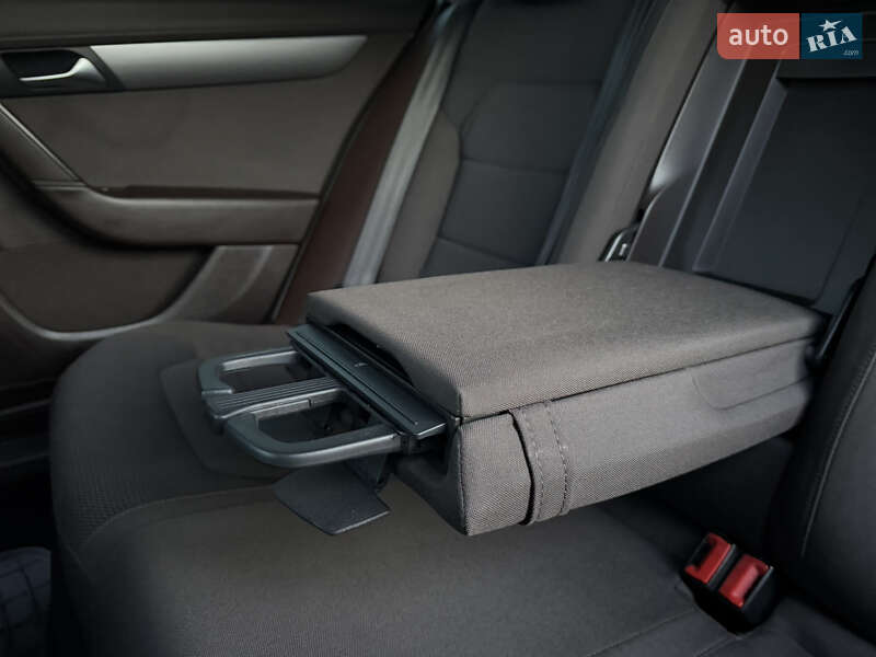 Седан Volkswagen Passat 2011 в Межгорье фото 65 Седан Volkswagen Passat 2011 в Межгорье