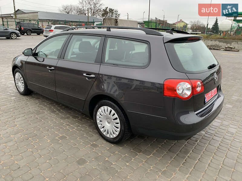 Универсал Volkswagen Passat 2009 в Житомире фото 10 Универсал Volkswagen Passat 2009 в Житомире