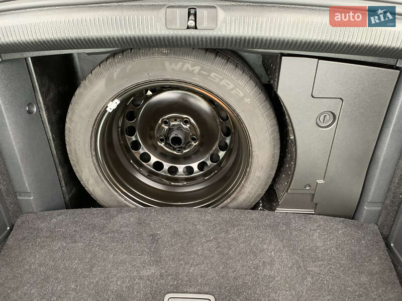 Универсал Volkswagen Passat 2009 в Житомире фото 24 Универсал Volkswagen Passat 2009 в Житомире