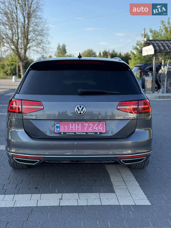Универсал Volkswagen Passat 2017 в Почаеве
