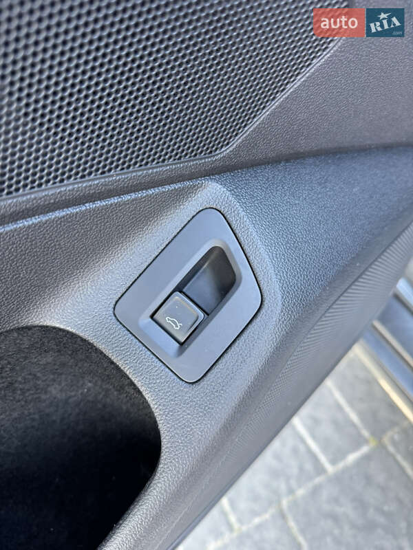 Универсал Volkswagen Passat 2017 в Почаеве