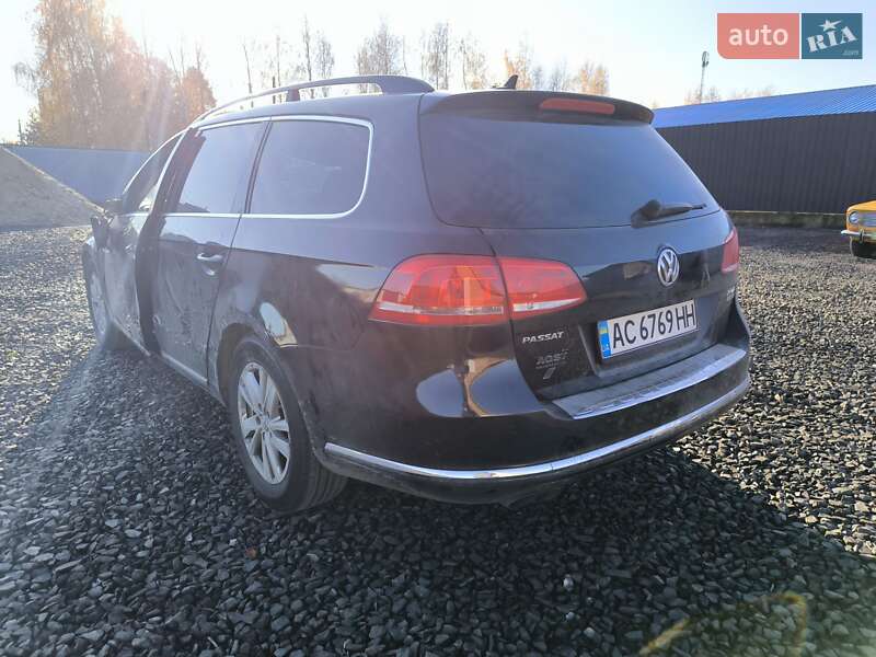 Универсал Volkswagen Passat 2011 в Луцке