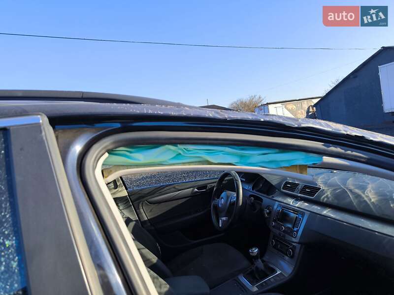 Универсал Volkswagen Passat 2011 в Луцке