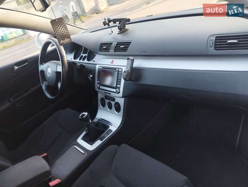 Универсал Volkswagen Passat 2007 в Житомире