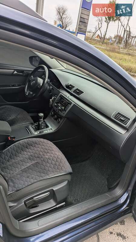 Универсал Volkswagen Passat 2011 в Староконстантинове фото 2 Универсал Volkswagen Passat 2011 в Староконстантинове