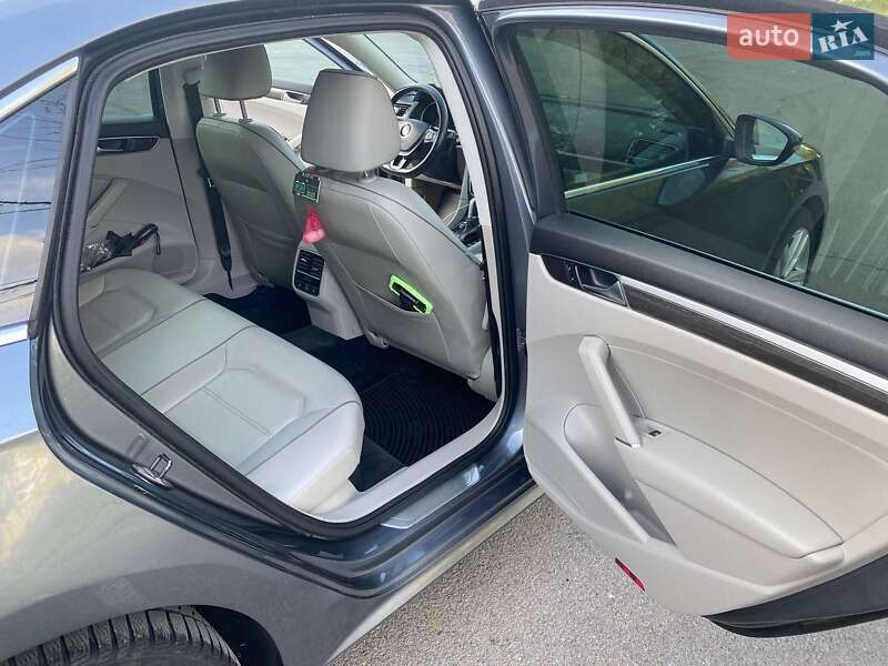 Седан Volkswagen Passat 2016 в Хусте фото 30 Седан Volkswagen Passat 2016 в Хусте