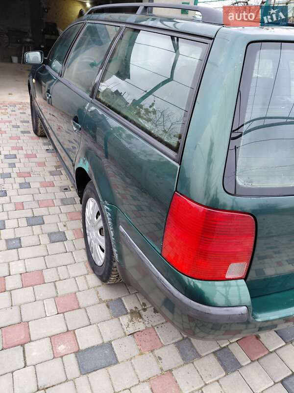 Універсал Volkswagen Passat 1999 в Великій Михайлівці