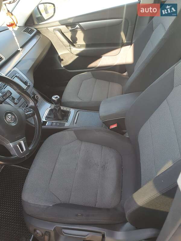 Универсал Volkswagen Passat 2010 в Городке фото 14 Универсал Volkswagen Passat 2010 в Городке