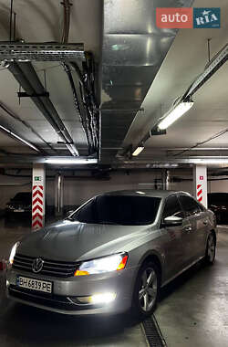 Седан Volkswagen Passat 2013 в Одесі