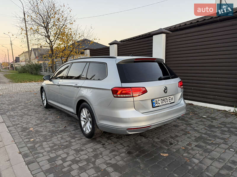 Универсал Volkswagen Passat 2016 в Луцке фото 13 Универсал Volkswagen Passat 2016 в Луцке