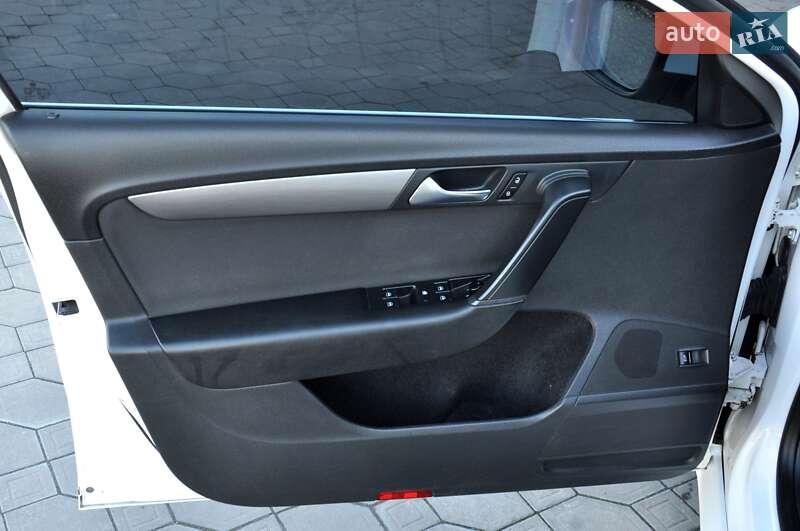 Универсал Volkswagen Passat 2011 в Львове фото 14 Универсал Volkswagen Passat 2011 в Львове