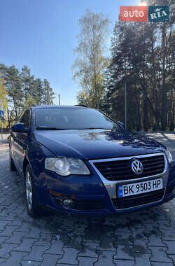 Универсал Volkswagen Passat 2006 в Маневичах