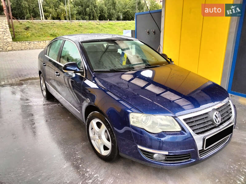 Седан Volkswagen Passat 2005 в Валках